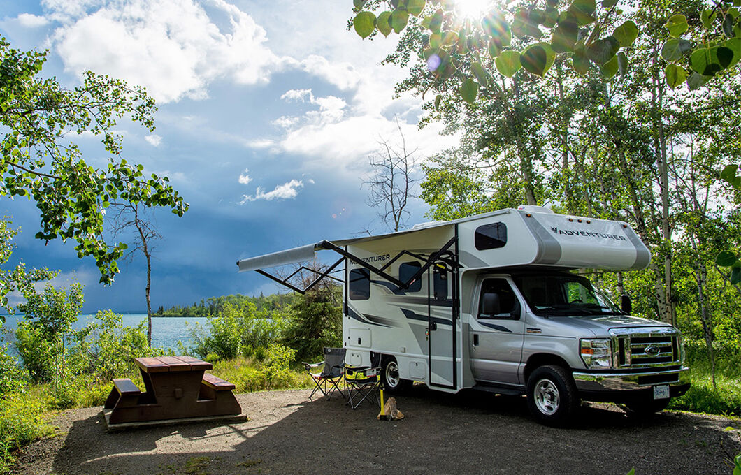 Motorhome Rentals During Off-Peak Seasons